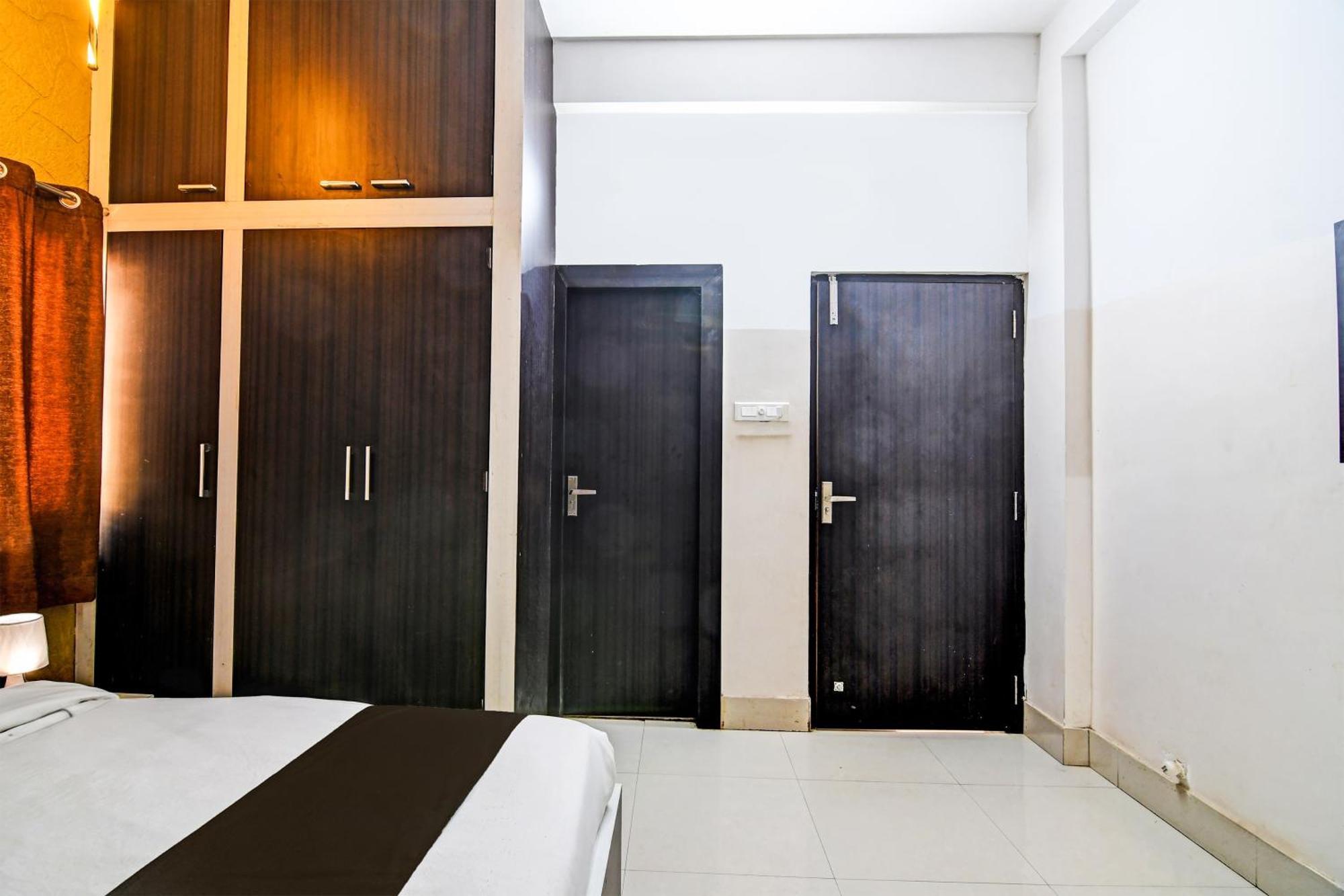 Hotel O Home Bm-X Khandagiri Buitenkant foto