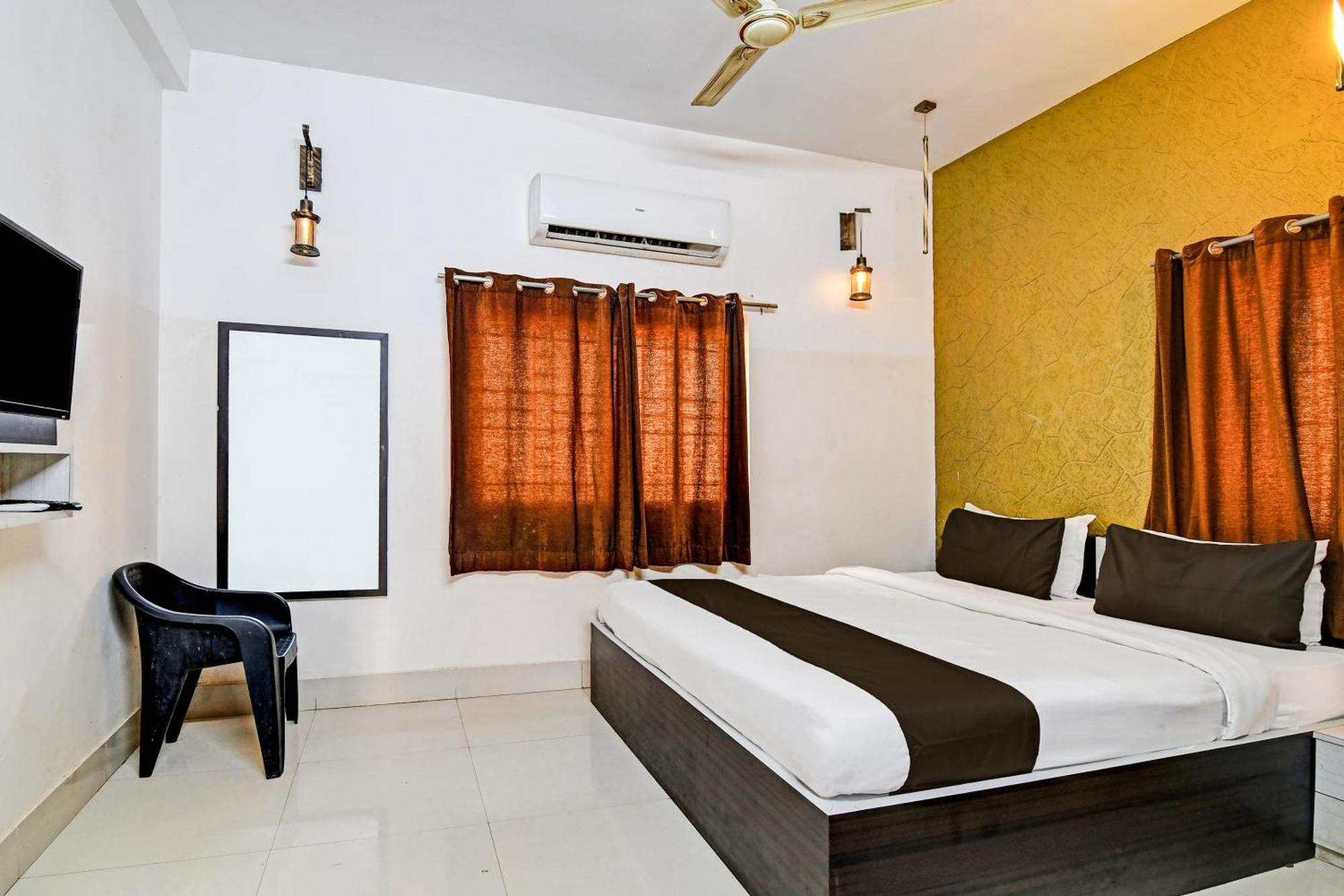 Hotel O Home Bm-X Khandagiri Buitenkant foto